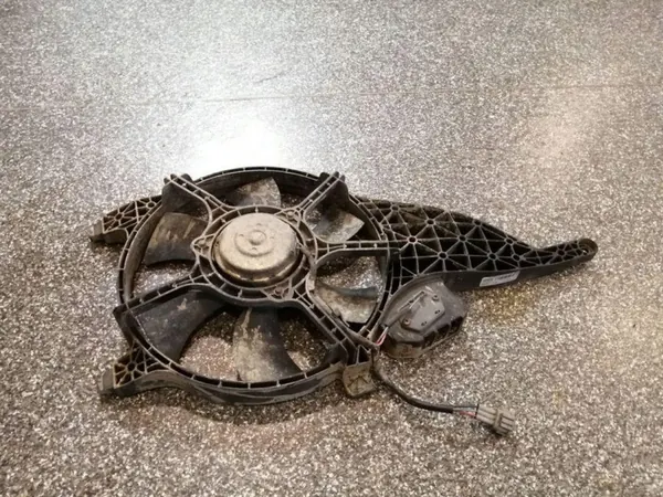 Nissan OE 92120EB400 Ventilatorhuisring - Gebruikt image 2