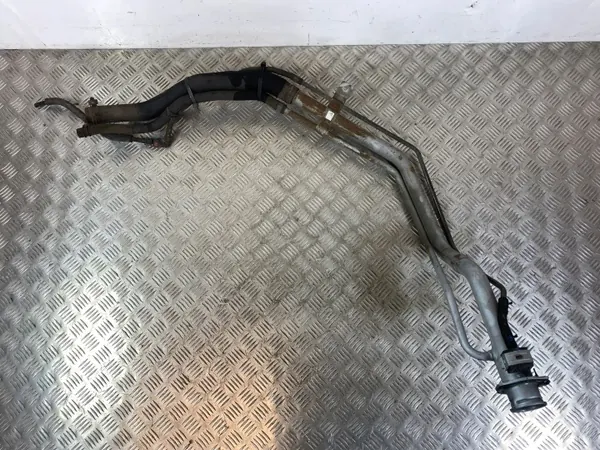 Col de remplissage OEM FOB33469 pour SsangYong Rexton image 3