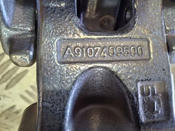 MERCEDES SPRINTER 907 910 LEFT REAR DOOR HINGE A9107409500 image 2