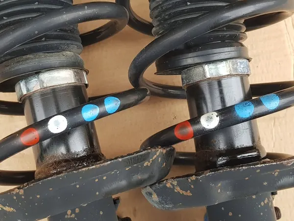 Amortizzatori + Molle Anteriori / SEAT LEON II - VW GOLF VI image 2