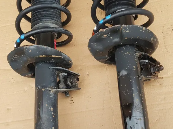 Amortizzatori + Molle Anteriori / SEAT LEON II - VW GOLF VI image 5
