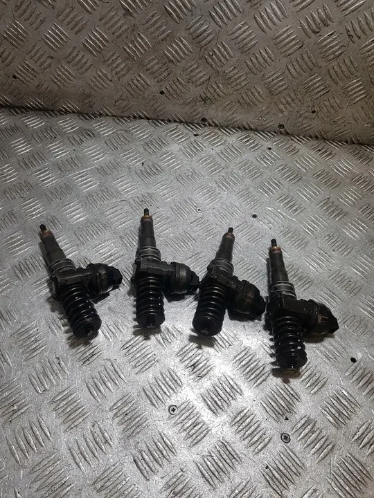 Conjunto de injetores Skoda Octavia 2 image 3