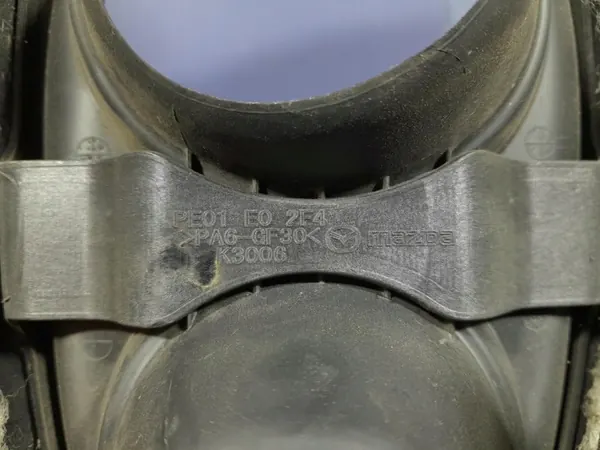 Couvercle Moteur Mazda OEM PE01-E0-2F4 pour Mazda 6 III image 5