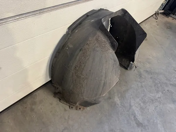 VW T6 Left Front Wheel Arch 7E0809957E image 3