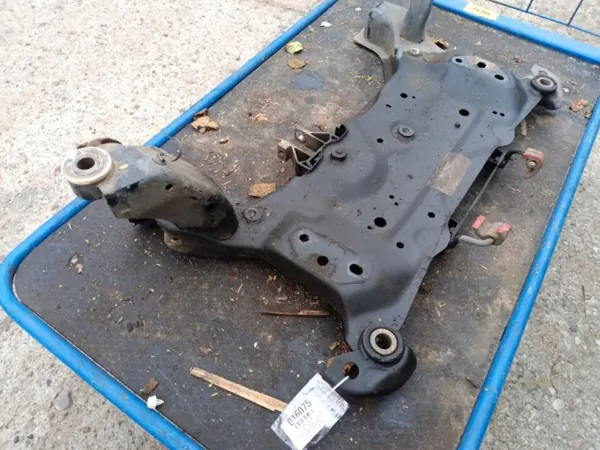 OEM Wrakowisko-16075- Etuvaunu Volvo V40 II 1.6D:lle image 3