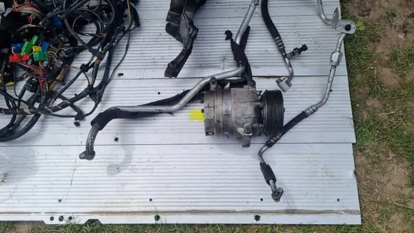 Opel Vivaro A Trafic II 2.5 DCI Compressor & Condensador AC image 5
