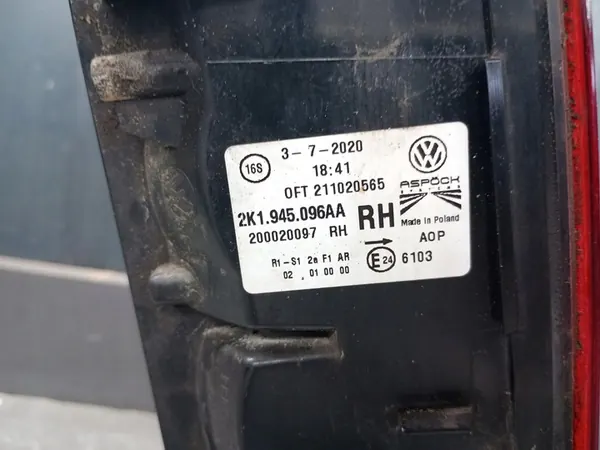 Volkswagen Caddy 2017 Luz Trasera Derecha image 7