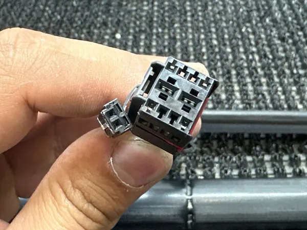 VW Touareg II 7P Actionneur de hayon image 5