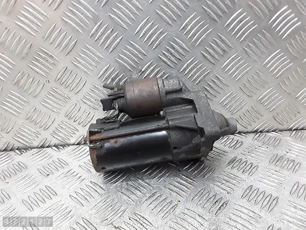 Motor de arranque Dacia Duster 1500dci 2013 OEM 233003152r image 3