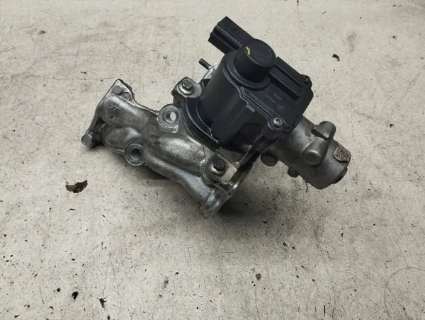 Base de vanne EGR OEM 01916000 pour Renault Laguna image 2