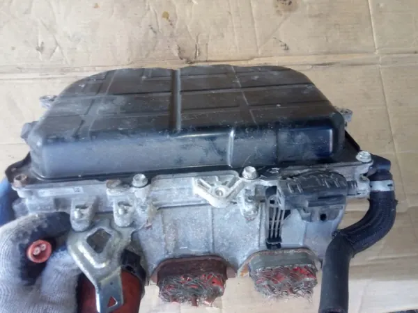 Toyota OEM G9200-47190 Inverter för Auris II Hybrid image 8
