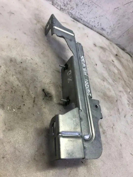 Mercedes-Benz C-Klasse W206 kofferbakrol OEM A2066911100 image 3