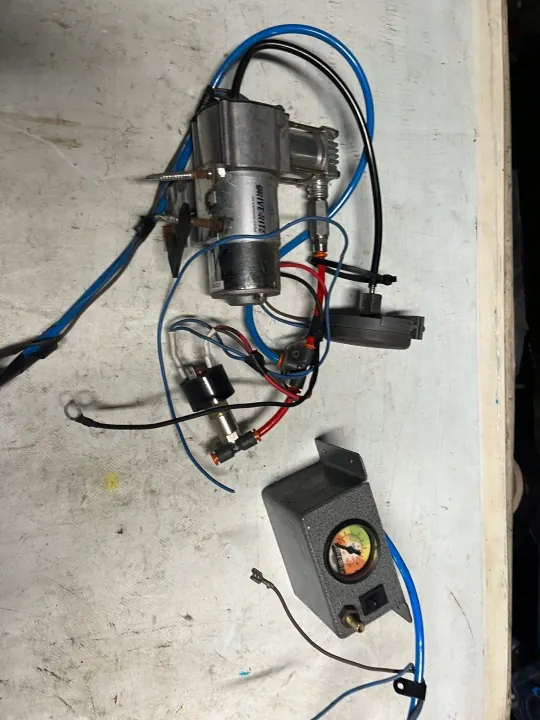 Federbein-Kompressor OEM 256099 für Renault Master image 3