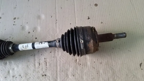 Höger fram axel VW T5 2.0 TDI image 3