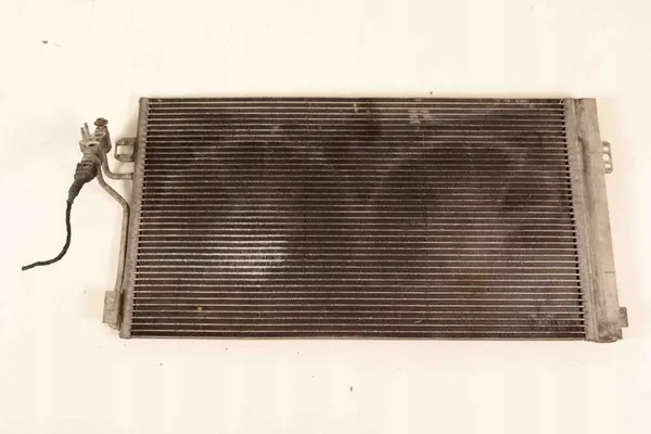 Mercedes-Benz OE A 639 835 04 70 Ilmastointikondensaattori image 2