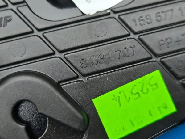 OEM QUA7417 Frontlinke Kotflügel-Lufteinlassabdeckung image 7