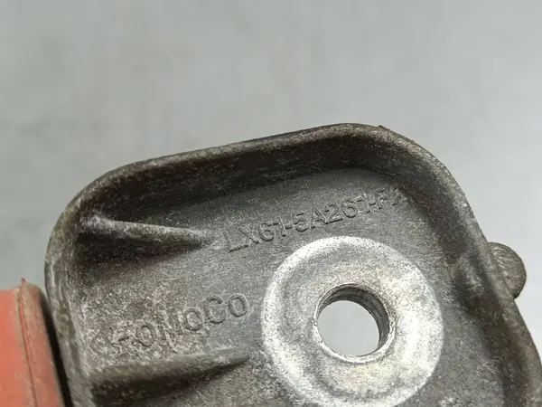 Pakoputken kannatin Ford Escape IV OEM LA615A261FA image 4