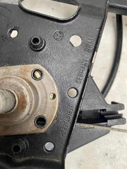 Elevador de vidro dianteiro esquerdo VW Golf III image 2