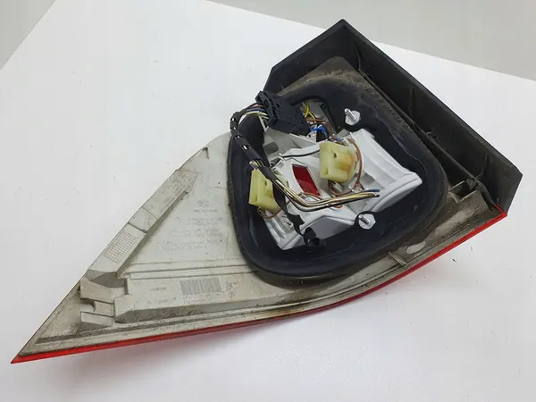 BMW 5 E60 E61 2009 Luz trasera derecha image 4