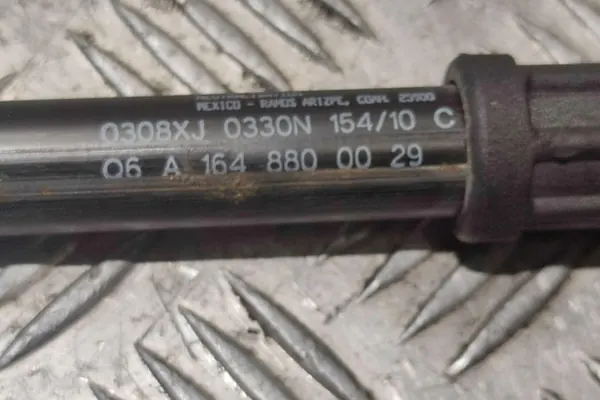 Oikea tavaratilan toimilaite MERCEDES-BENZ M (W164) A1648800029 image 2