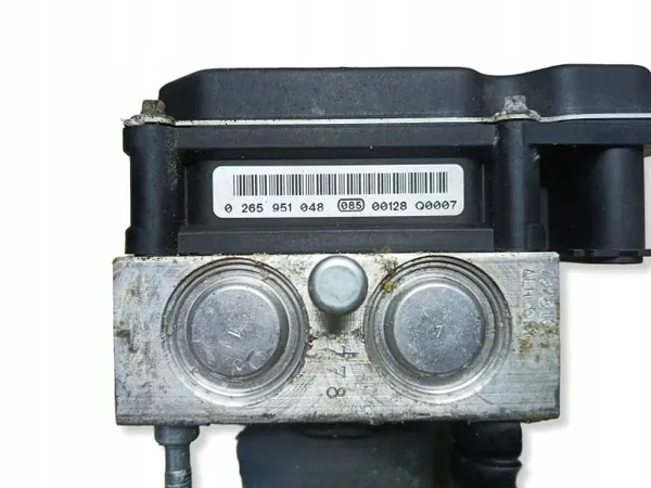 Pompe ABS OEM 4670A403 pour Mitsubishi Colt 5D image 4