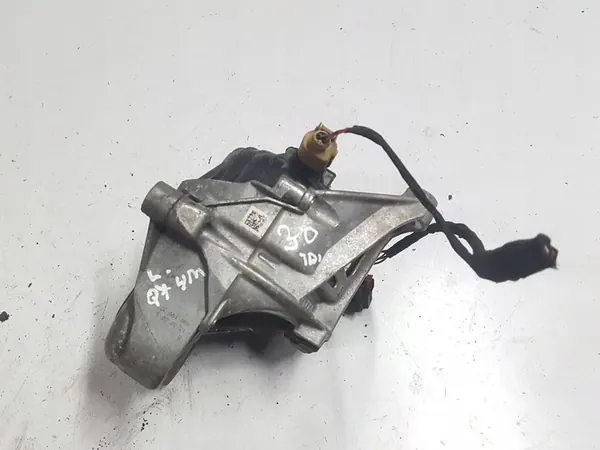 AUDI Q7 II 3.0 TDI Engine Mount 4M0199371C image 4