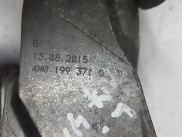 AUDI Q7 II 3.0 TDI Engine Mount 4M0199371C image 5