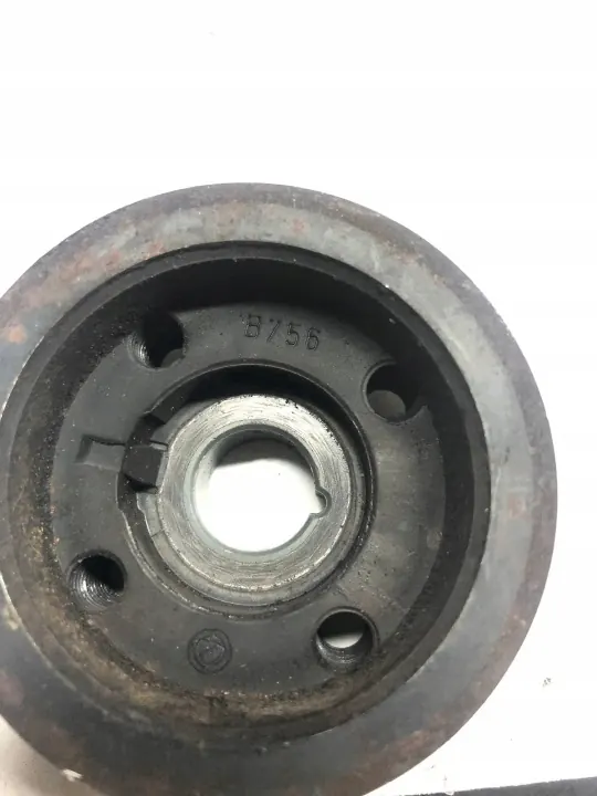 Polia da árvore de cames Alfa Romeo 147 OEM B756 - Usado image 3