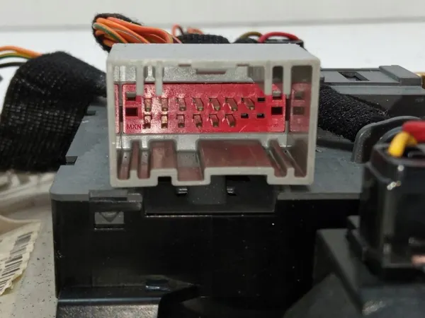 Luz de teto OEM A2390C204HDA para Jeep Cherokee V image 5