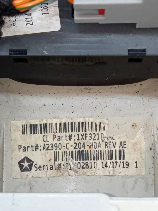 Luz de teto OEM A2390C204HDA para Jeep Cherokee V image 6