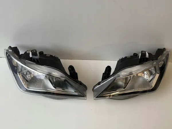 SEAT IBIZA IV 6J Farol Esquerdo Direito Original image 2