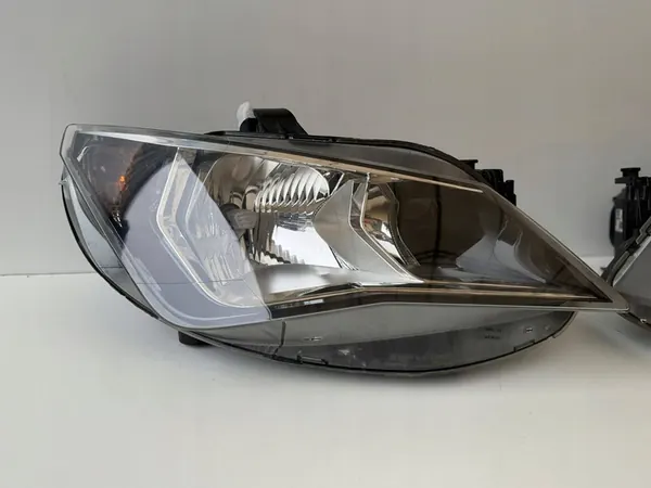 SEAT IBIZA IV 6J Farol Esquerdo Direito Original image 3