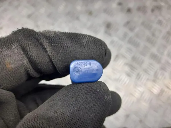 OEM 523348 Polttoaineen luukun aktuaattori - Takaosa Corvette 2015 image 3