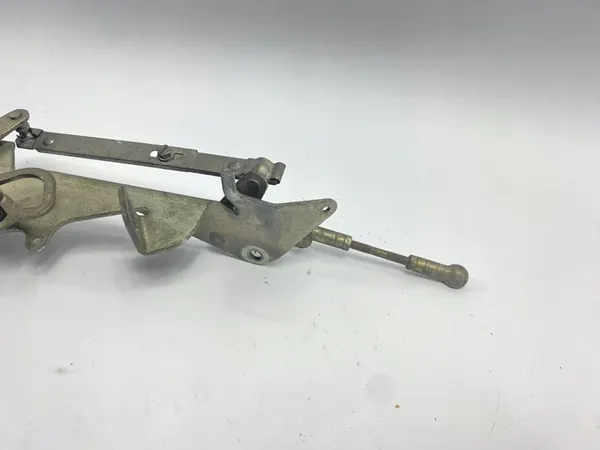 Gaspedalmekanism Mercedes W124 M104 image 3