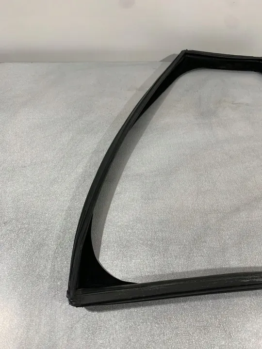 Jaguar F-Pace takaoven ikkunatiiviste OEM FBZ18718 image 6