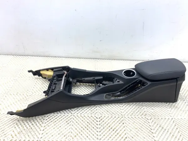 Console centrale OEM LORK-389-57548 avec accoudoir BMW E84 image 2