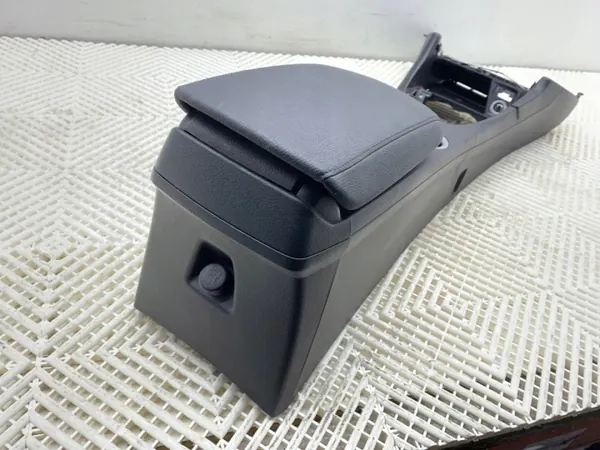 Console centrale OEM LORK-389-57548 avec accoudoir BMW E84 image 3