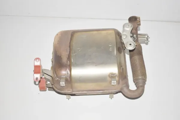 Tanque de escape OEM 7623124 para BMW i3 2016 image 4