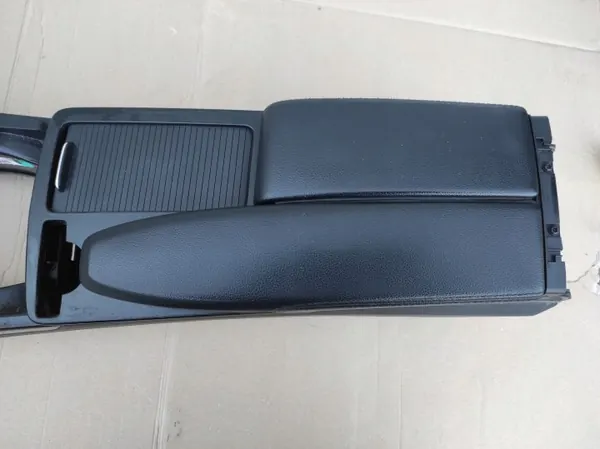 Middenconsole armsteun OEM podlokietnik w212 - bm1 Mercedes image 4
