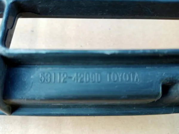 Griglia centrale paraurti anteriore TOYOTA RAV 4 IV 2012-15 image 4