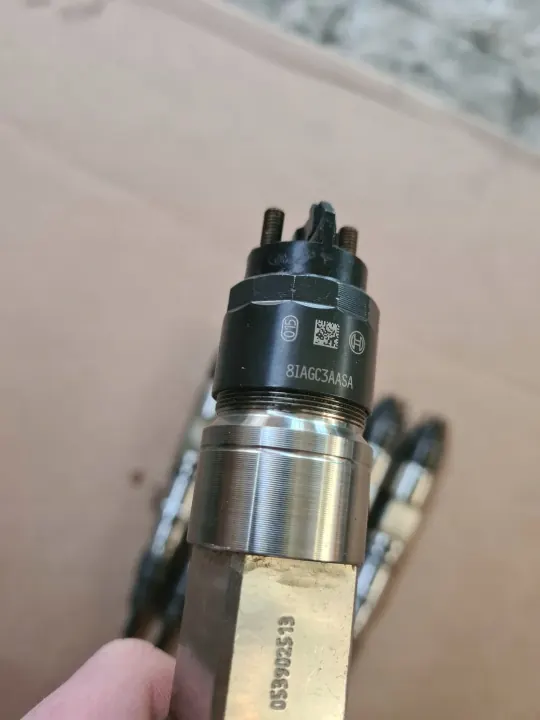 Brandstofinjector OEM 053902513 voor Ford F-MAX 500 Euro 6 image 2