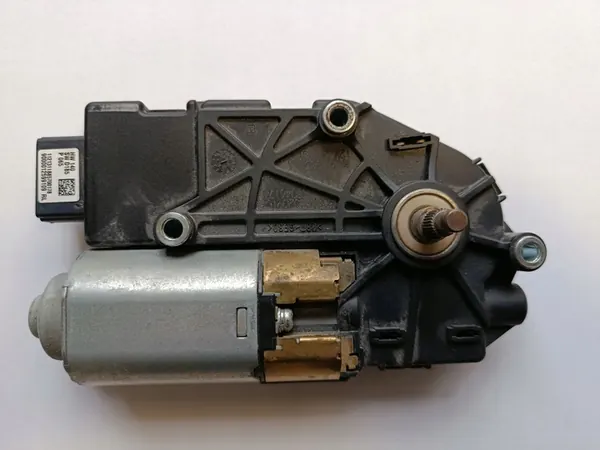 Moteur d'ouverture de toit CHEVROLET CORVETTE C8 image 1