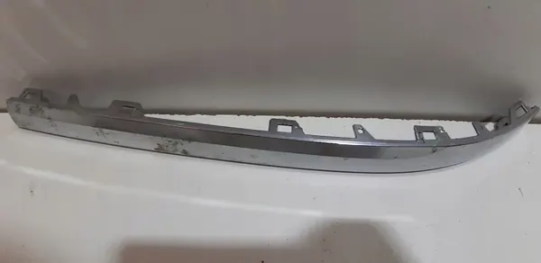 VW Touareg II Etupuskuri Kromilista Oikea 7P6853254 image 6