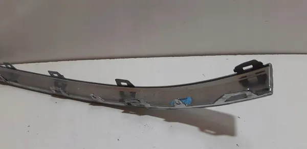 VW Touareg II Etupuskuri Kromilista Oikea 7P6853254 image 9