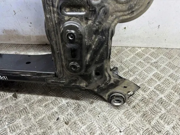 Peugeot 3008 Hinterachsschwinge OEM 9846596080 image 8