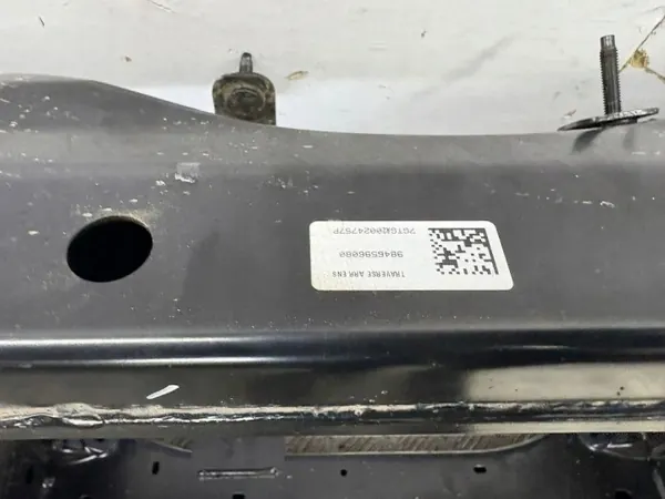 Peugeot 3008 Hinterachsschwinge OEM 9846596080 image 9