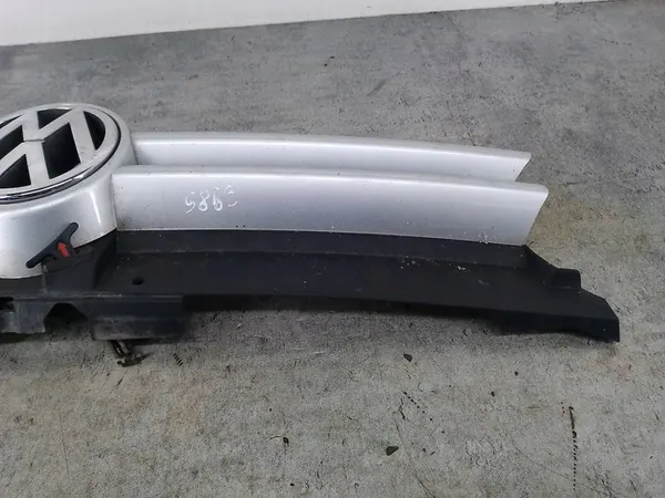 Griglia anteriore VW GOLF IV 1J0853651H 1J0853655G image 6