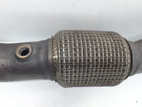 Tuyau d'échappement flexible OEM AUST127877 Sprinter image 3