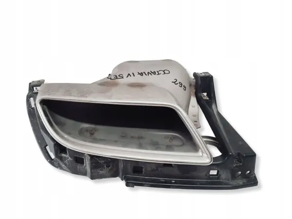 Bouton d'échappement droit Skoda Octavia IV OEM 5E3253682C image 2