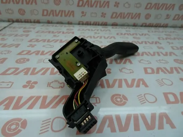 Audi A3 Knipperlichtschakelaar 2008 Hatchback 4/5dr OEM 8P0953513C image 3